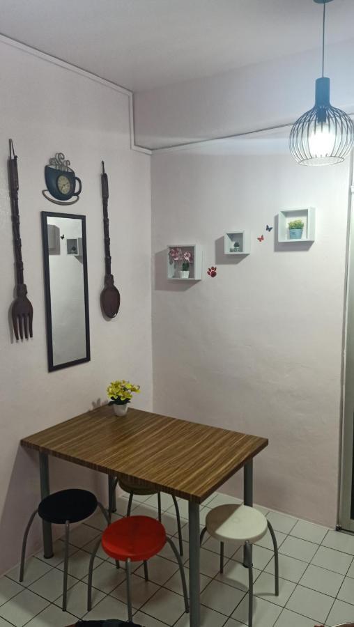 Snoopy Homestay Two Bedroom Batu Pahat Eksteriør billede